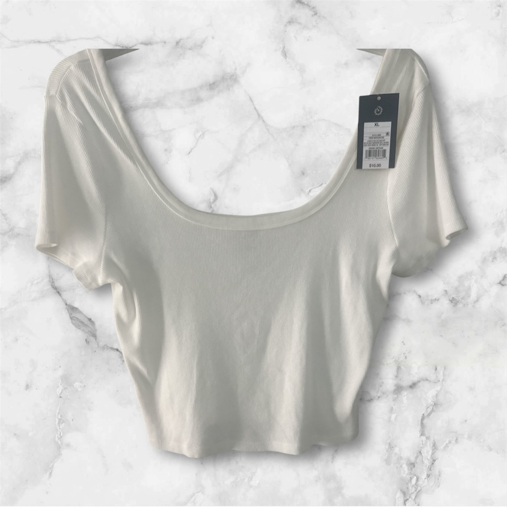 Universal Thread White Women's Cropped Shirt NWT